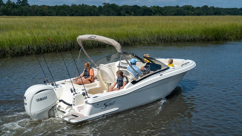 Slide: The Image of Scout 220 Dorado 2026 - 5