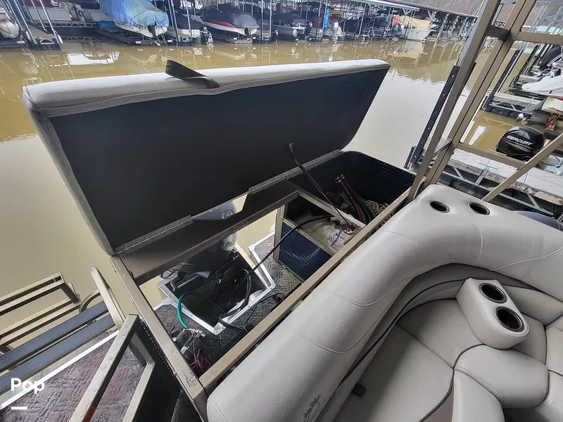 Slide: The Image of Aloha TS 290 Sundeck TRPL TNNL 2011 - 15174155