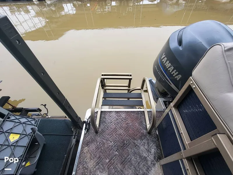 Slide: The Image of Aloha TS 290 Sundeck TRPL TNNL 2011 - 15174157