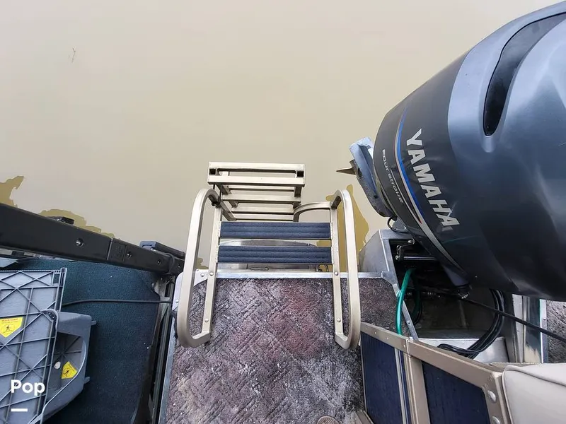 Slide: The Image of Aloha TS 290 Sundeck TRPL TNNL 2011 - 15174158