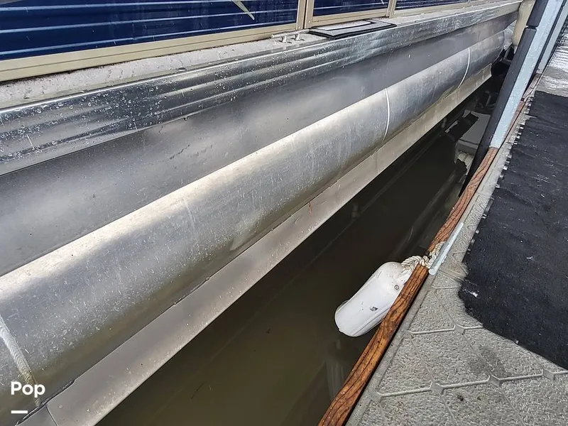 Slide: The Image of Aloha TS 290 Sundeck TRPL TNNL 2011 - 15174179