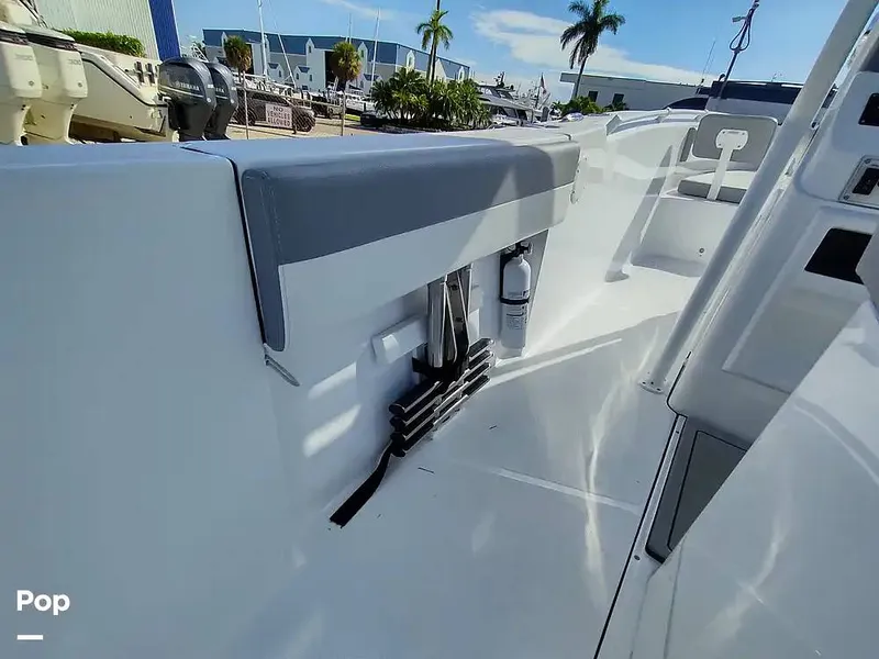 Slide: The Image of Release 240RX 2022 - 15059611