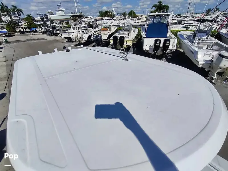 Slide: The Image of Release 240RX 2022 - 15059642