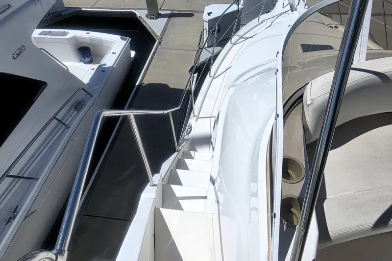 Slide: The Image of Silverton 352 Motor Yacht 1998 - 24