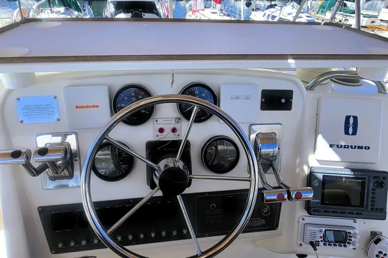 Slide: The Image of Silverton 352 Motor Yacht 1998 - 25