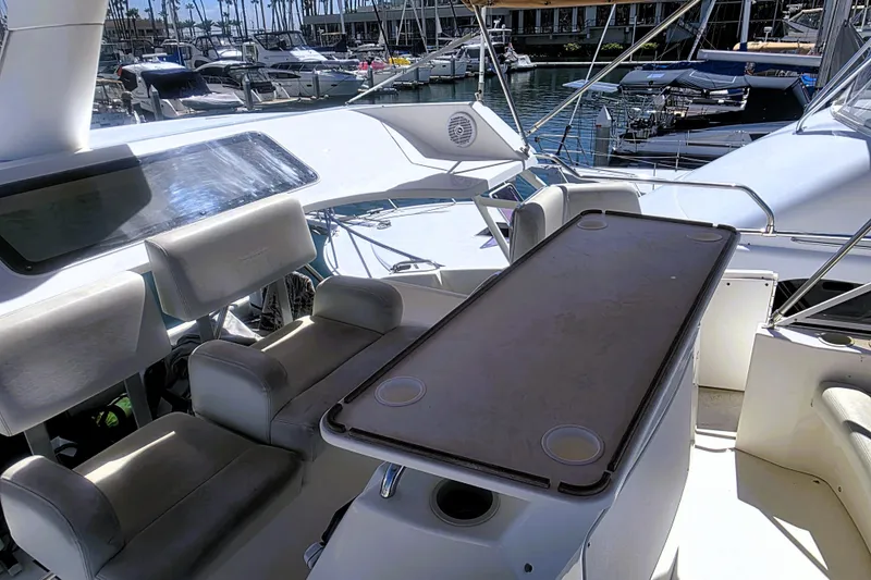 Slide: The Image of Silverton 352 Motor Yacht 1998 - 22