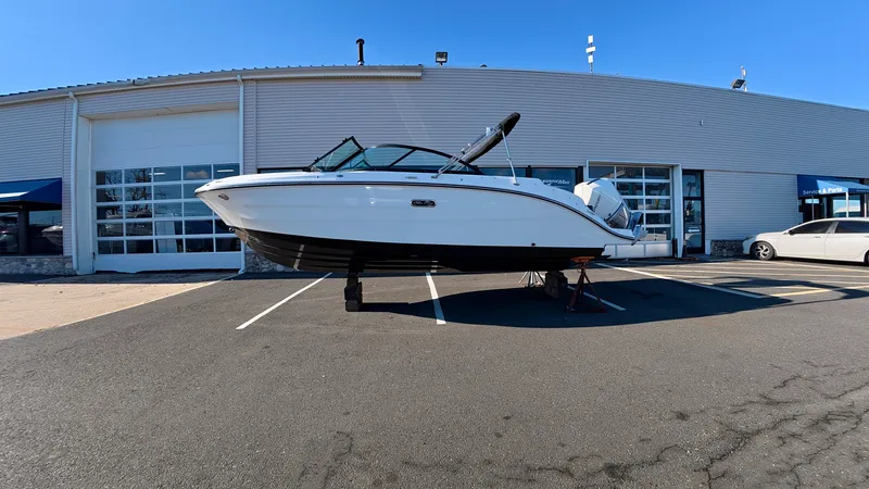 Slide: The Image of Sea Ray SDX 230 Outboard 2026 - 2