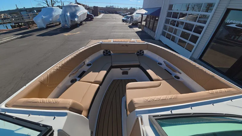 Slide: The Image of Sea Ray SDX 230 Outboard 2026 - 20