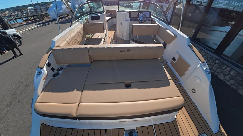 Slide: The Image of Sea Ray SDX 230 Outboard 2026 - 7