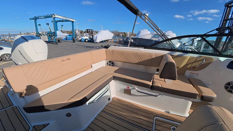 Slide: The Image of Sea Ray SDX 230 Outboard 2026 - 9