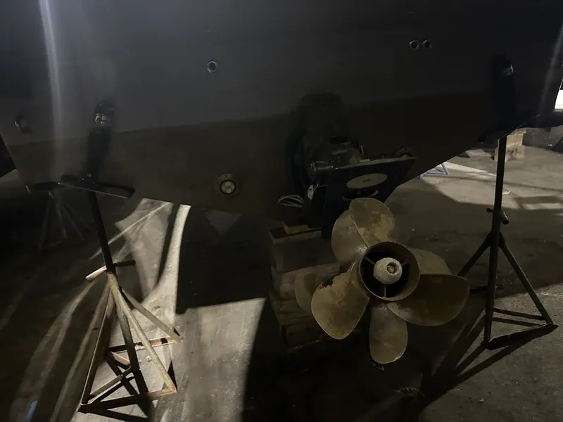 Slide: The Image of Sea Ray SLX 280 2025 - 5