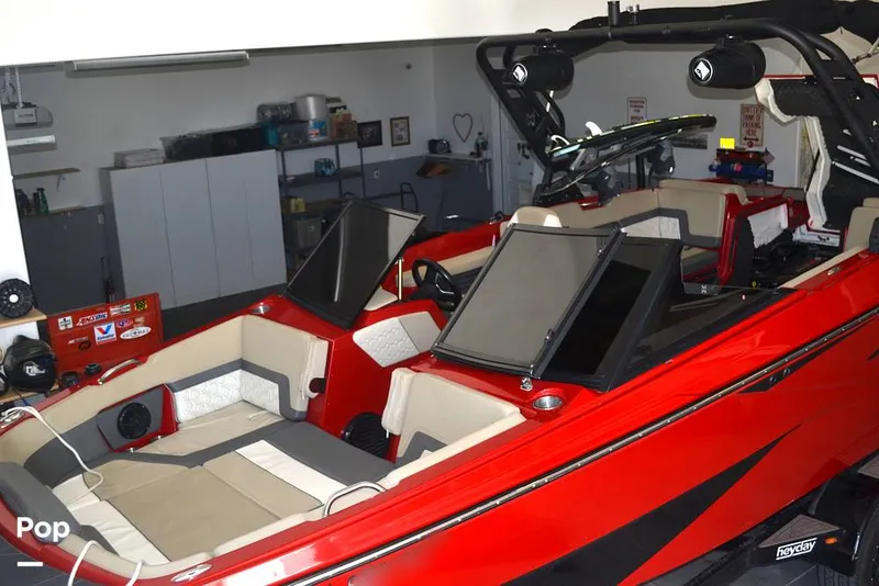 Slide: The Image of Heyday Wake Boats H22 2023 - 15088984