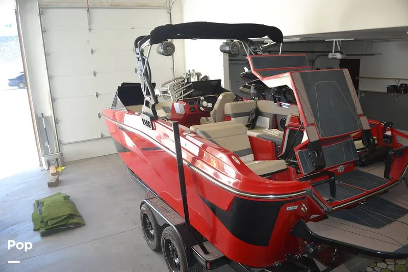 Slide: The Image of Heyday Wake Boats H22 2023 - 15089001