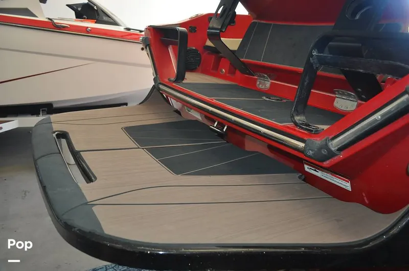 Slide: The Image of Heyday Wake Boats H22 2023 - 15089010