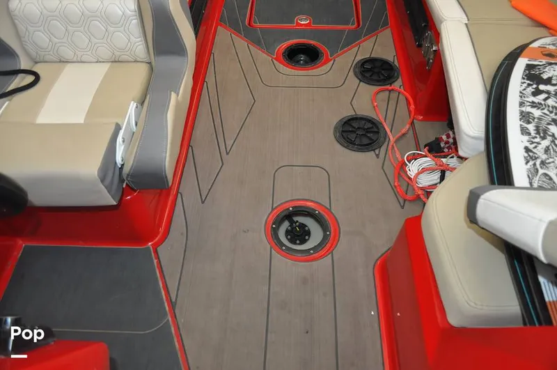 Slide: The Image of Heyday Wake Boats H22 2023 - 15089023