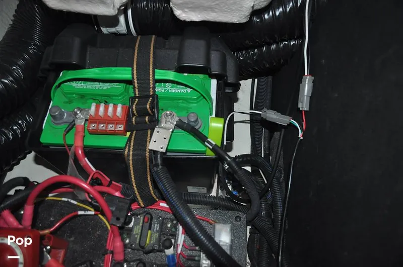 Slide: The Image of Heyday Wake Boats H22 2023 - 15089044