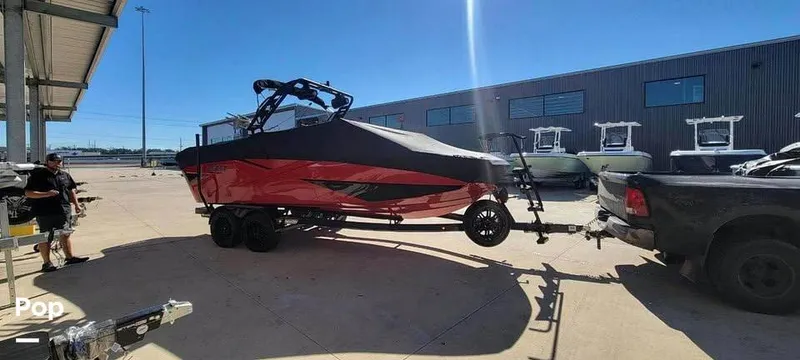 Slide: The Image of Heyday Wake Boats H22 2023 - 15089075