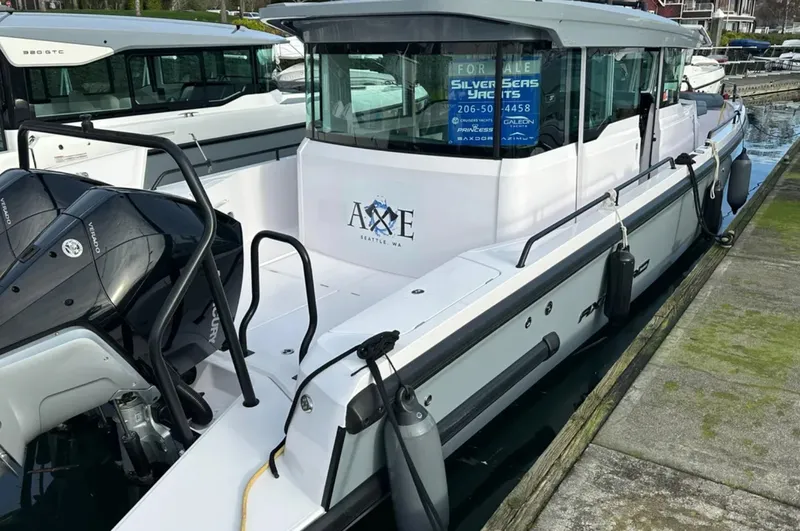 Slide: The Image of Axopar 37 XC BRAUBUS 2022 - 1