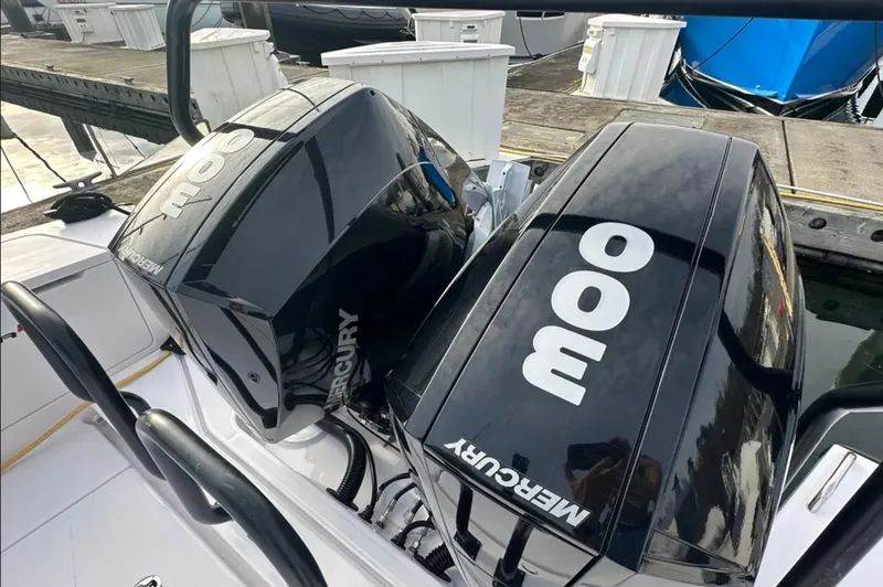 Slide: The Image of Axopar 37 XC BRAUBUS 2022 - 5