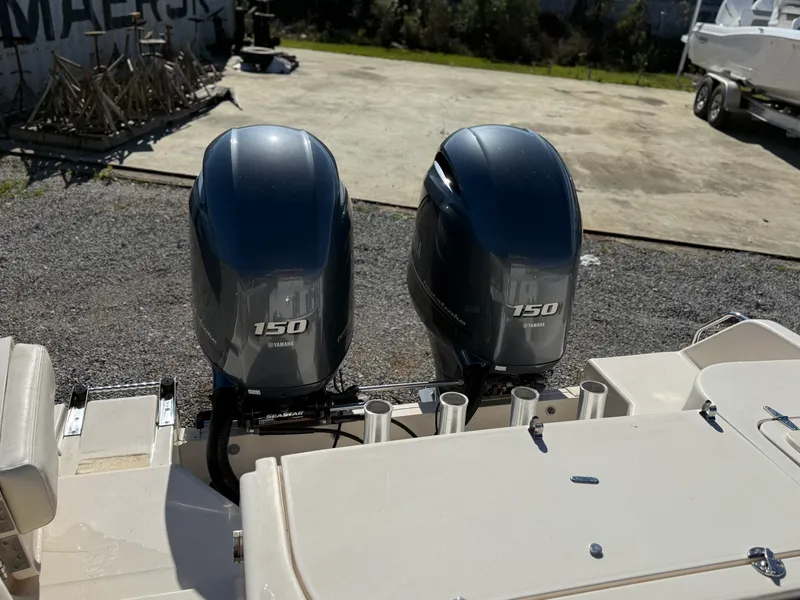 Slide: The Image of Grady-White 257 FISHERMAN 2017 - 12