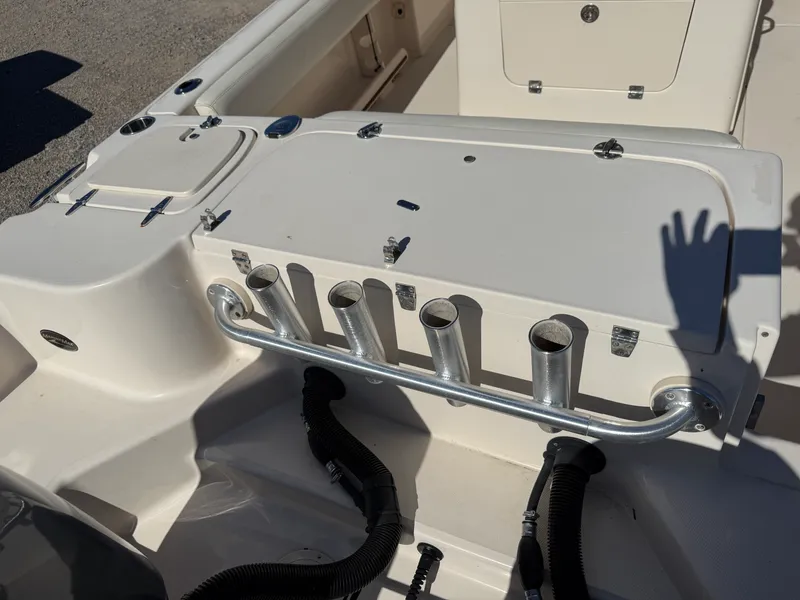 Slide: The Image of Grady-White 257 FISHERMAN 2017 - 14