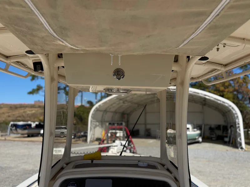 Slide: The Image of Grady-White 257 FISHERMAN 2017 - 28