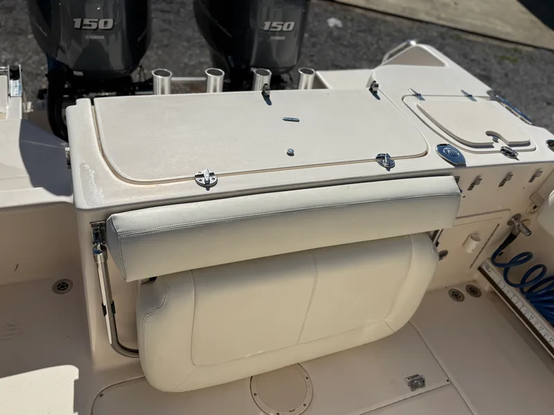 Slide: The Image of Grady-White 257 FISHERMAN 2017 - 29