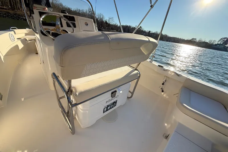 Slide: The Image of Scout 188 Sportfish 2026 - 13