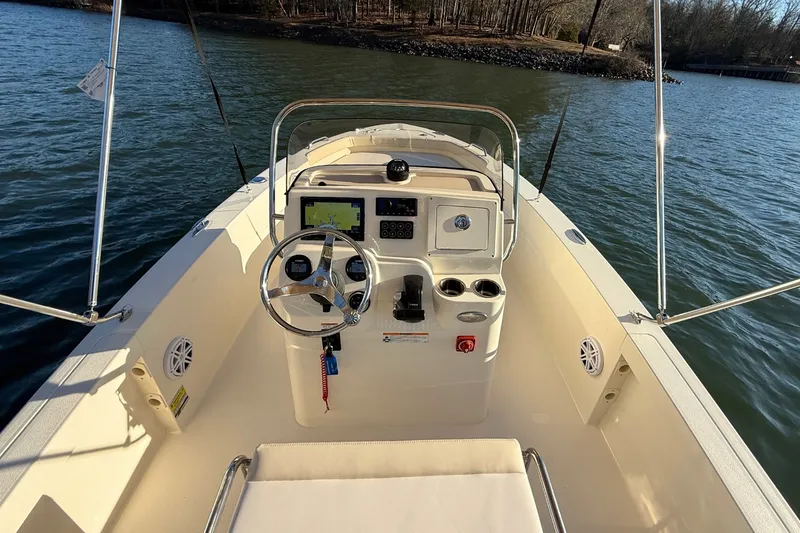 Slide: The Image of Scout 188 Sportfish 2026 - 15