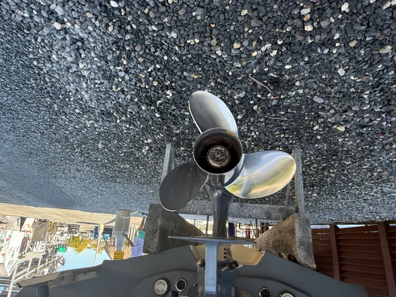 Slide: The Image of Tidewater 2500 CAROLINA BAY 2021 - 10