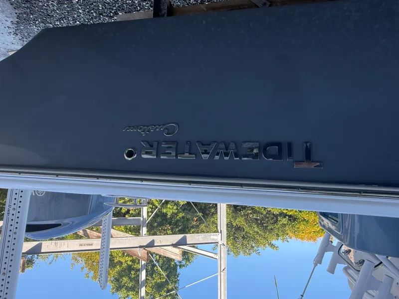 Slide: The Image of Tidewater 2500 CAROLINA BAY 2021 - 11