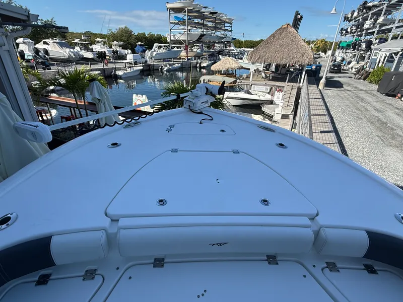 Slide: The Image of Tidewater 2500 CAROLINA BAY 2021 - 17