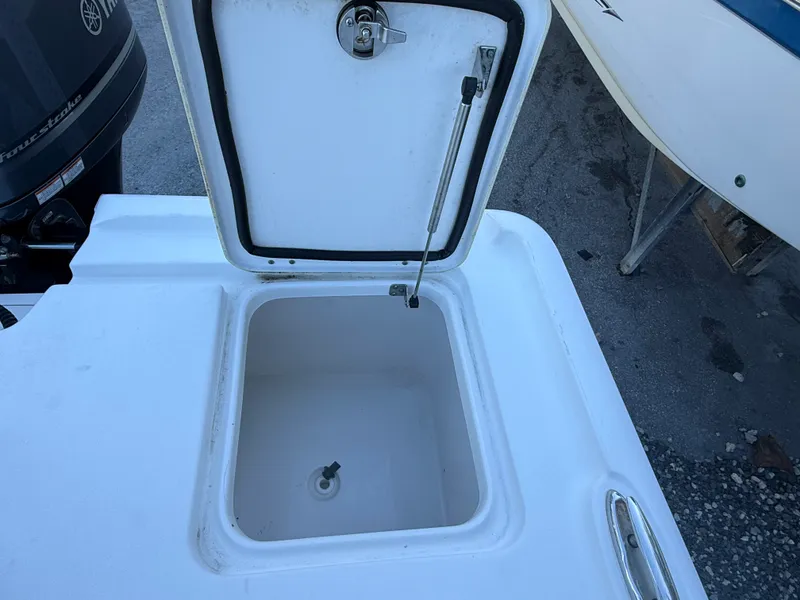 Slide: The Image of Tidewater 2500 CAROLINA BAY 2021 - 20