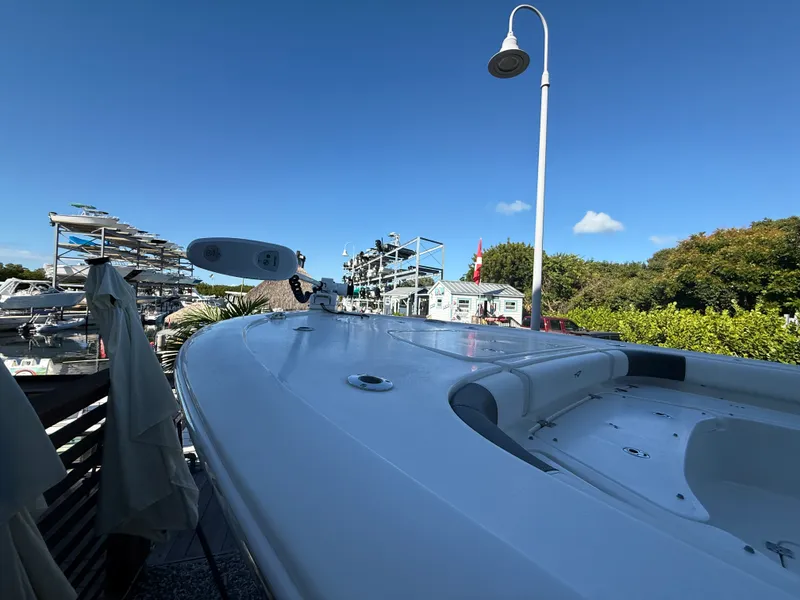 Slide: The Image of Tidewater 2500 CAROLINA BAY 2021 - 24