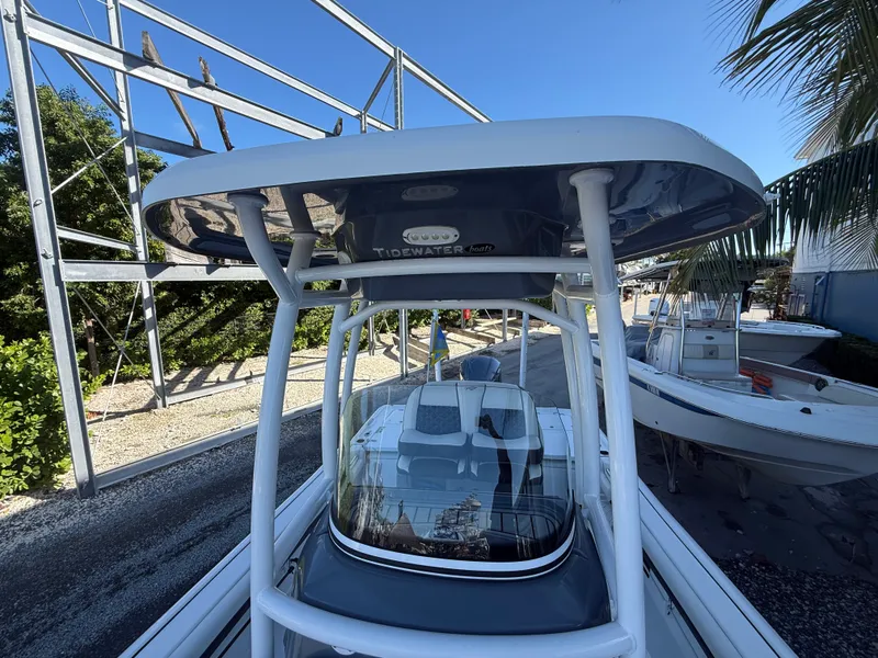 Slide: The Image of Tidewater 2500 CAROLINA BAY 2021 - 33