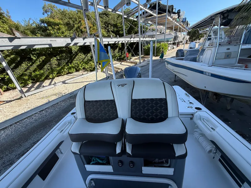 Slide: The Image of Tidewater 2500 CAROLINA BAY 2021 - 47