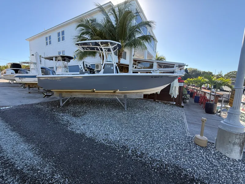 Slide: The Image of Tidewater 2500 CAROLINA BAY 2021 - 60