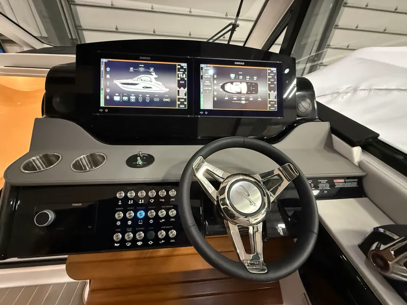 Slide: The Image of Sea Ray Sundancer 370 2026 - 14