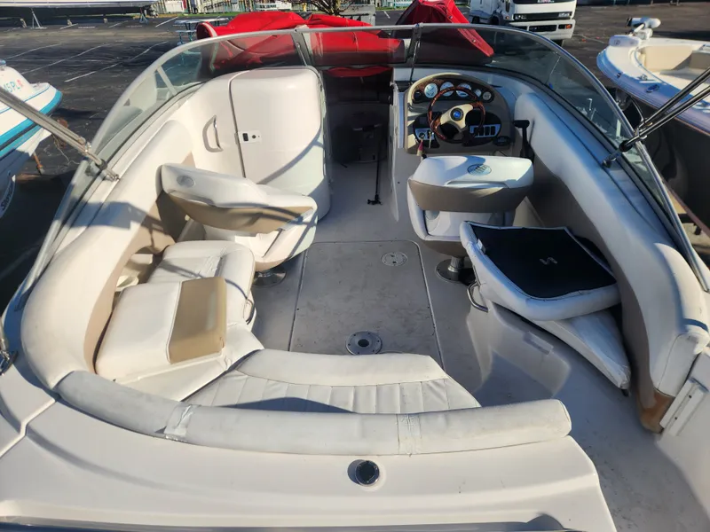 Slide: The Image of Four Winns 214 FUNSHIP 2005 - 15