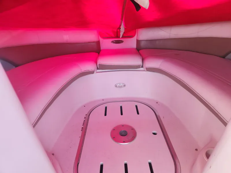 Slide: The Image of Four Winns 214 FUNSHIP 2005 - 4