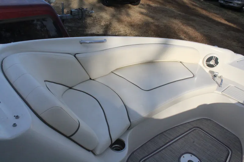 Slide: The Image of Sea Ray 240 SUNDECK 2008 - 11