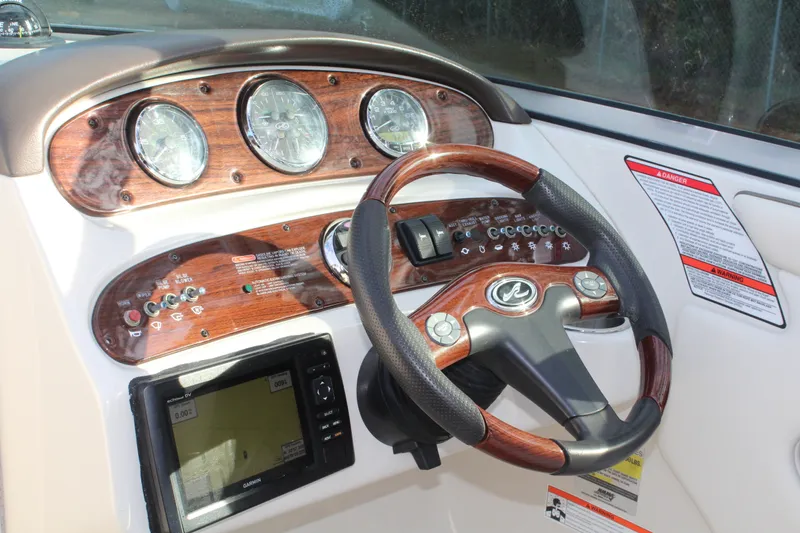 Slide: The Image of Sea Ray 240 SUNDECK 2008 - 16