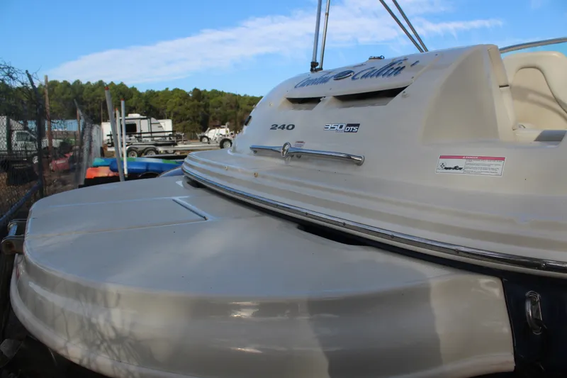 Slide: The Image of Sea Ray 240 SUNDECK 2008 - 19