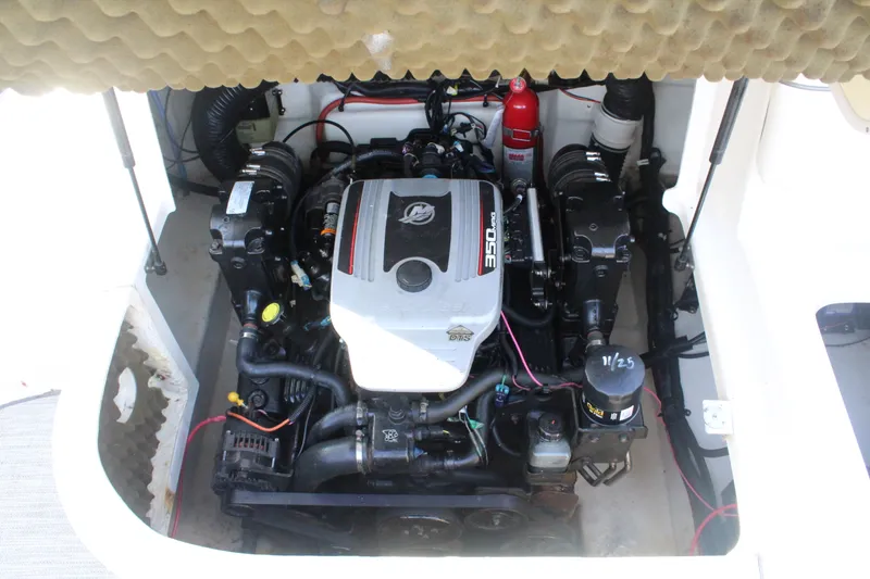 Slide: The Image of Sea Ray 240 SUNDECK 2008 - 27