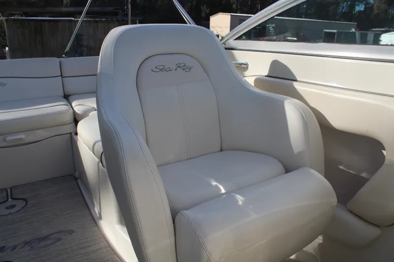Slide: The Image of Sea Ray 240 SUNDECK 2008 - 6