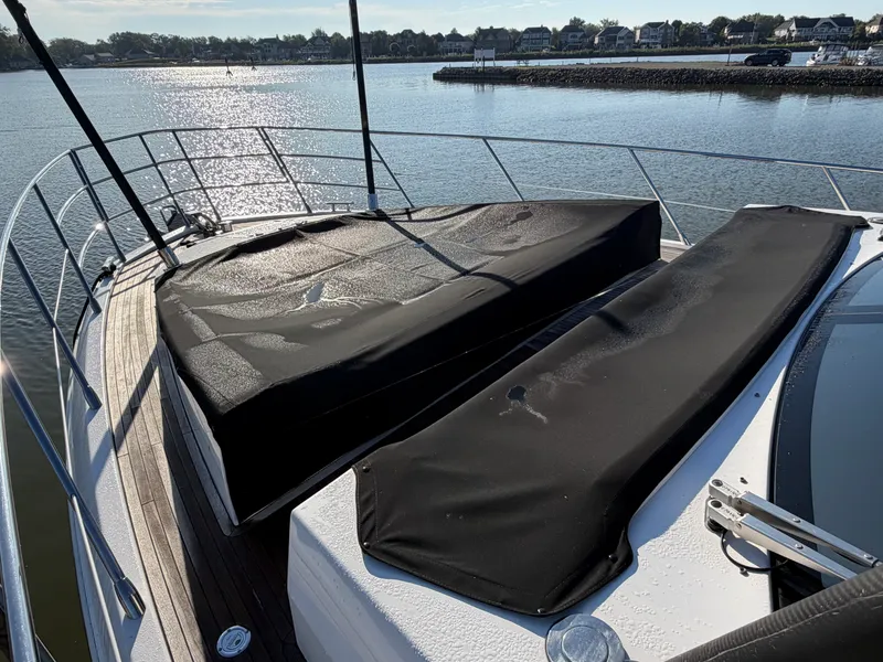 Slide: The Image of Azimut S6 2019 - 35