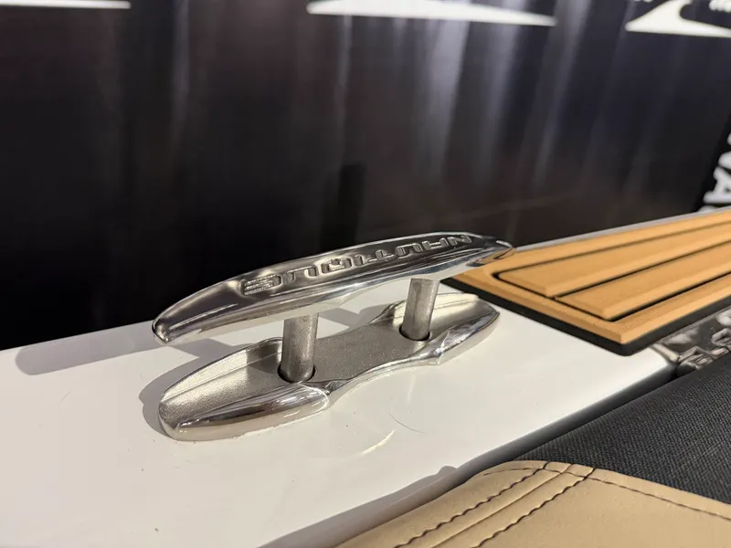 Slide: The Image of Nautique Super Air Nautique S21 2026 - 17