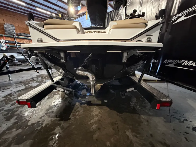 Slide: The Image of Nautique Super Air Nautique S21 2026 - 5