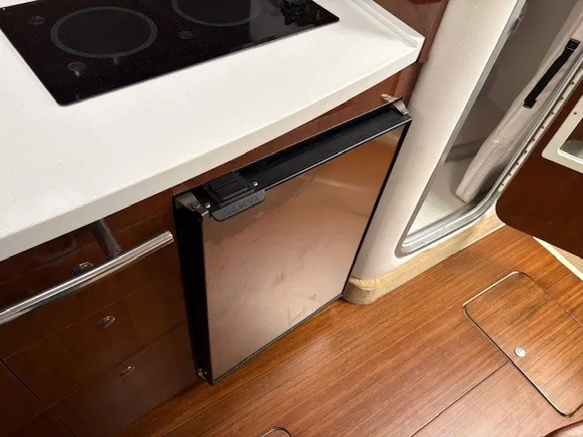 Slide: The Image of Four Winns 355 VISTA 2016 - 24