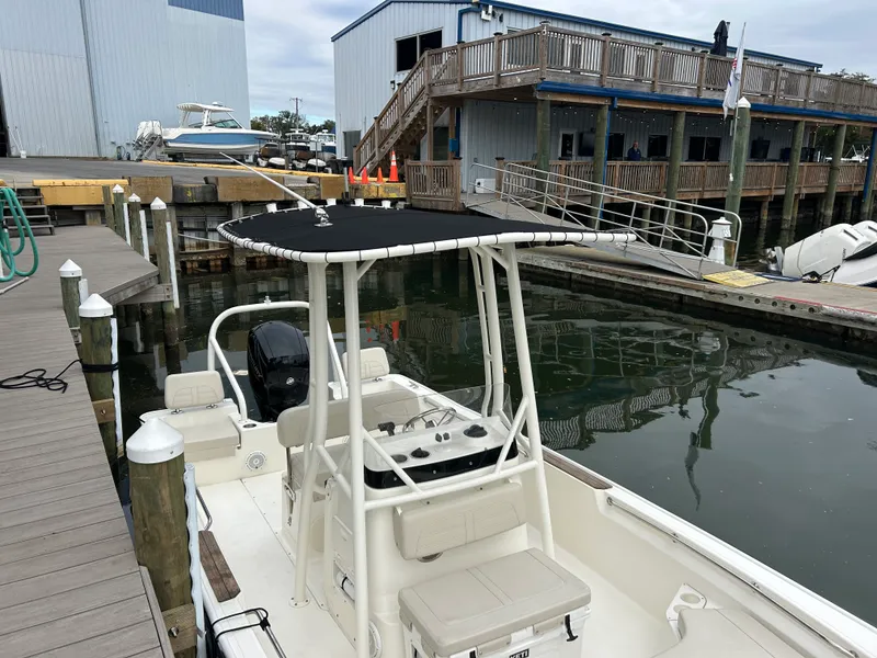 Slide: The Image of Boston Whaler 19 MTK 2024 - 26